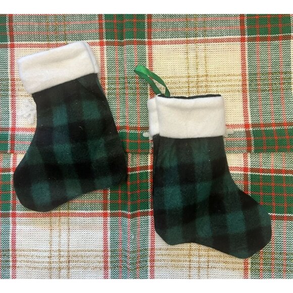 Mini Fleece Green Plaid Christmas Stockings Glittered Snowflake Ornament Gift Ca - Picture 4 of 5